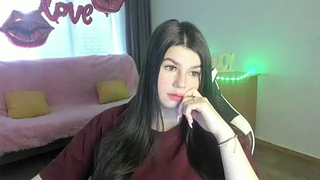 KisaModel online show from April 23, 2026, 1:18 am