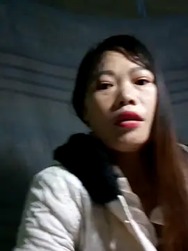 yana-zz online show from February 10, 2026, 7:07 pm