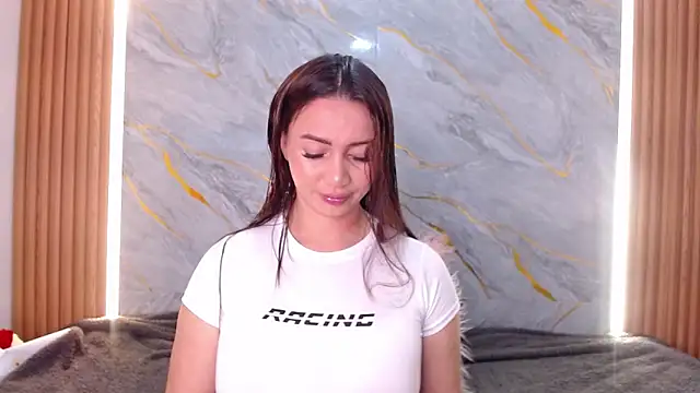 Snapshot of rebecagoldene chatting on May 22, 2026, 1:39 pm rebecagoldene online show from May 22, 2026, 1:39 pm