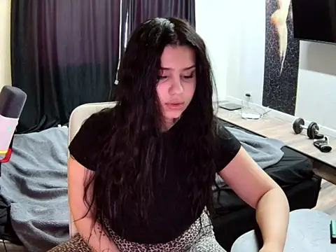 Nicole Pars online show from February 24, 2026, 1:20 pm