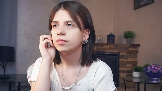 IleanaPishko online show from January 10, 2026, 8:05 am