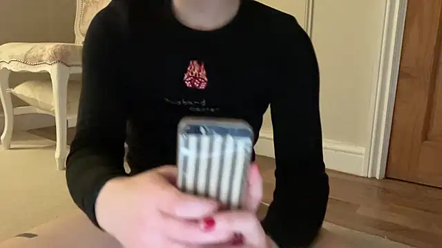 Snapshot of ijustturned18today chatting on December 23, 2025, 12:19 am ijustturned18today online show from December 23, 2025, 12:19 am