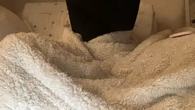 Snapshot of ijustturned18today chatting on February 3, 2026, 7:35 am ijustturned18today online show from February 3, 2026, 7:35 am