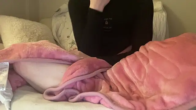 Snapshot of ijustturned18today chatting on February 5, 2026, 5:06 pm ijustturned18today online show from February 5, 2026, 5:06 pm