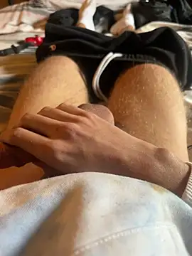 Snapshot of YoungVibe chatting on March 25, 2026, 1:50 pm YoungVibe online show from March 25, 2026, 1:50 pm