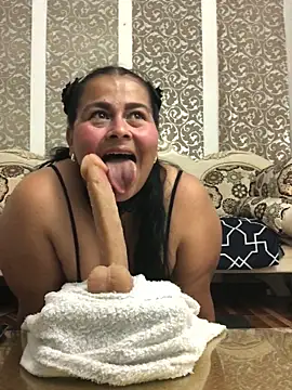 SayMarLuna online show from April 25, 2026, 8:28 pm
