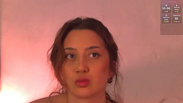Snapshot of LucieBliss chatting on June 4, 2026, 3:40 pm LucieBliss online show from June 4, 2026, 3:40 pm