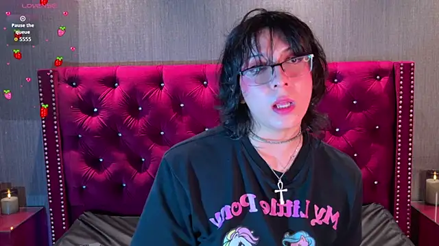 Shelly bat online show from May 11, 2026, 10:07 pm