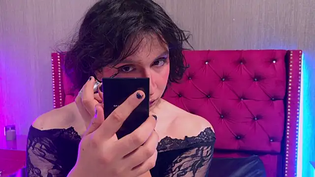Shelly bat online show from June 11, 2026, 10:52 pm