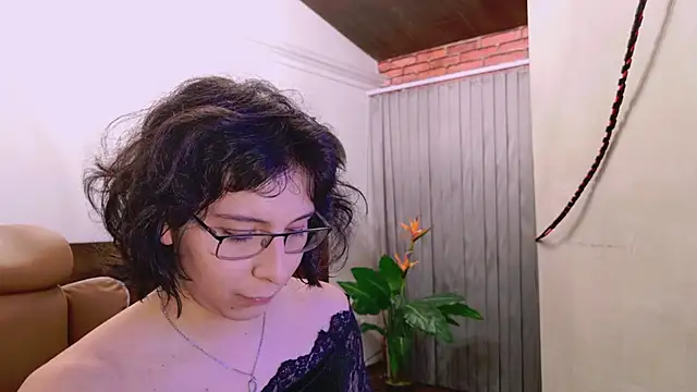 Shelly bat online show from July 17, 2026, 10:25 pm