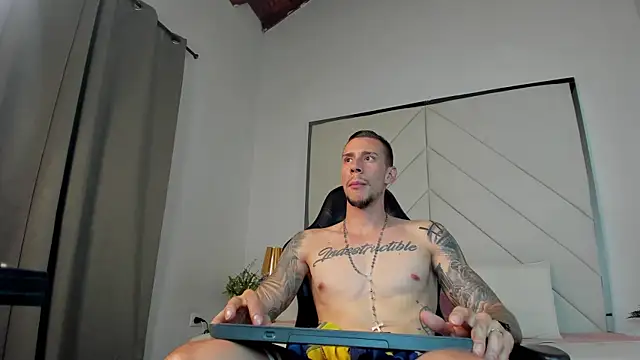Snapshot of J_king__ chatting on June 11, 2026, 7:45 pm J king online show from June 11, 2026, 7:45 pm