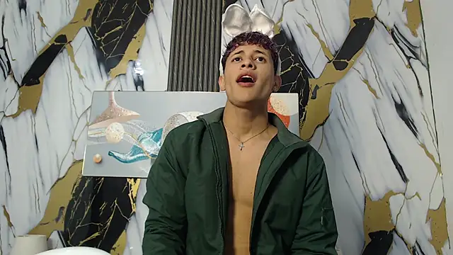 YOUNG GUYS1 online show from February 17, 2026, 1:35 am