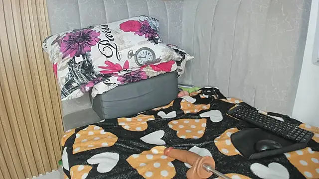 Snapshot of TiifanyGrey chatting on January 10, 2026, 2:41 pm TiifanyGrey online show from January 10, 2026, 2:41 pm