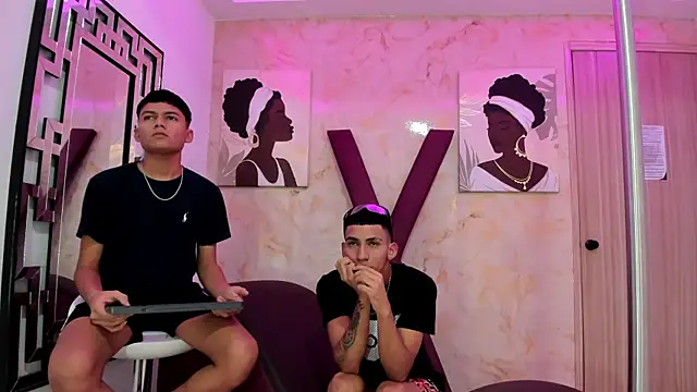 Snapshot of HORNY_PRETTY chatting on December 16, 2025, 1:27 pm HORNY PRETTY online show from December 16, 2025, 1:27 pm