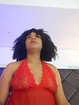 LunaaCurly online show from February 28, 2026, 7:26 pm