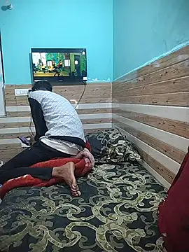 xoupleaura online show from January 15, 2026, 7:06 pm