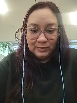 Snapshot of sharon_G chatting on May 24, 2026, 6:35 pm sharon G online show from May 24, 2026, 6:35 pm