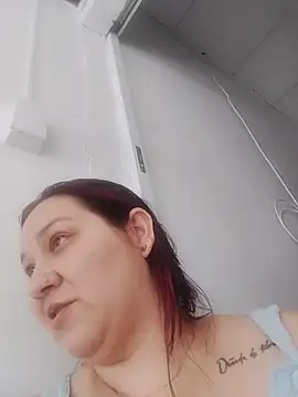 Snapshot of sharon_G chatting on May 27, 2026, 6:05 pm sharon G online show from May 27, 2026, 6:05 pm