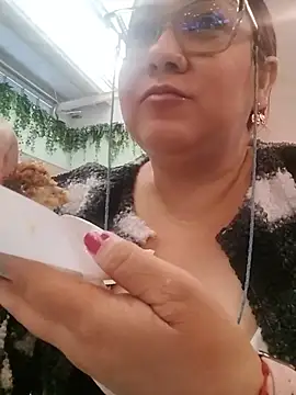 Snapshot of sharon_G chatting on July 2, 2026, 8:37 pm sharon G online show from July 2, 2026, 8:37 pm