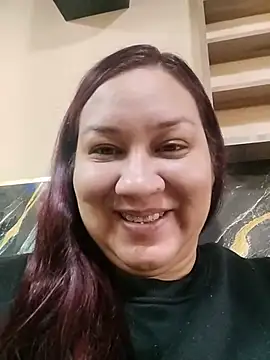 Snapshot of sharon_G chatting on July 4, 2026, 8:26 pm sharon G online show from July 4, 2026, 8:26 pm