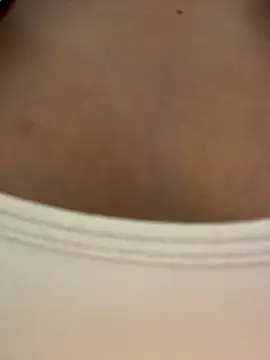 Snapshot of Valeria-escobar chatting on July 17, 2026, 11:28 am Valeria-escobar online show from July 17, 2026, 11:28 am
