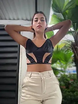 Snapshot of Valeria-escobar chatting on July 22, 2026, 11:24 am Valeria-escobar online show from July 22, 2026, 11:24 am