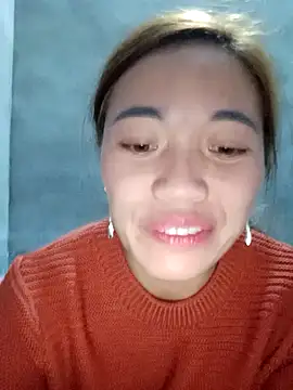 little-effy online show from December 17, 2025, 7:58 am