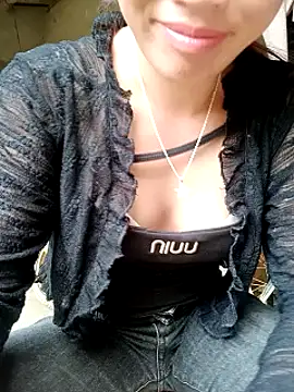 little-effy online show from July 27, 2026, 10:55 am