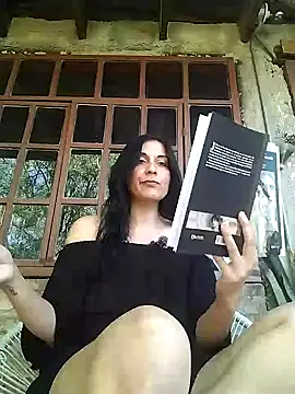 Snapshot of DommeVioleta chatting on May 9, 2026, 10:37 pm DommeVioleta online show from May 9, 2026, 10:37 pm