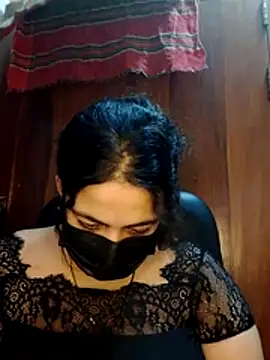 nosrat014 online show from May 8, 2026, 11:26 am