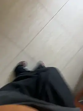 Comeonmyhouse22cm online show from February 2, 2026, 4:27 pm