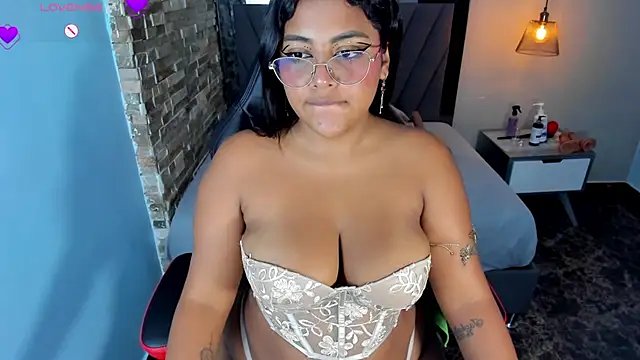 BRIANA Z online show from July 23, 2026, 6:00 am
