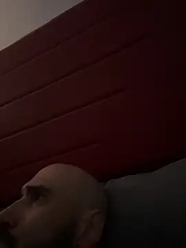 kingNQueen1211 online show from March 1, 2026, 10:06 am