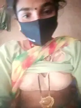 Laxmi9090 online show from February 3, 2026, 8:52 am