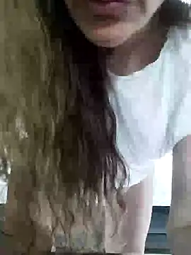 Snapshot of NovaMia chatting on June 6, 2026, 8:46 pm NovaMia online show from June 6, 2026, 8:46 pm