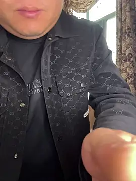 Snapshot of linzi_66 chatting on December 16, 2025, 5:56 am linzi 66 online show from December 16, 2025, 5:56 am