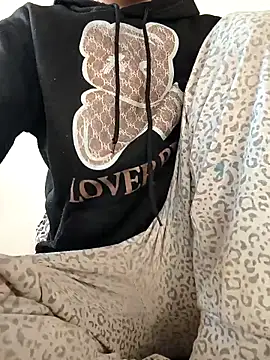 Snapshot of tenifer chatting on December 15, 2025, 9:46 am tenifer online show from December 15, 2025, 9:46 am