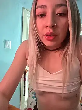 soylulita07 online show from January 18, 2026, 3:21 am