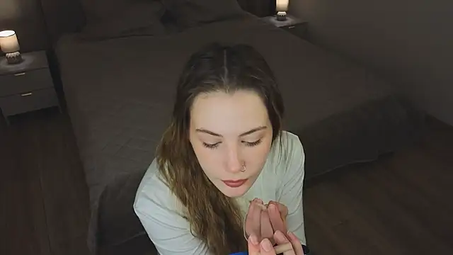 Snapshot of LouieRemeder chatting on December 14, 2025, 4:18 am LouieRemeder online show from December 14, 2025, 4:18 am