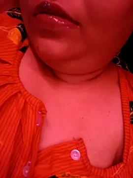 Snapshot of peu8 chatting on March 10, 2026, 4:45 pm peu8 online show from March 10, 2026, 4:45 pm