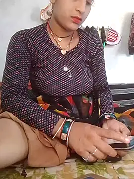 Snapshot of Aaisha_01 chatting on June 14, 2026, 7:10 am Aaisha 01 online show from June 14, 2026, 7:10 am