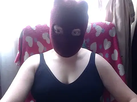 Snapshot of 666maskgirl chatting on June 18, 2026, 5:17 pm 666maskgirl online show from June 18, 2026, 5:17 pm