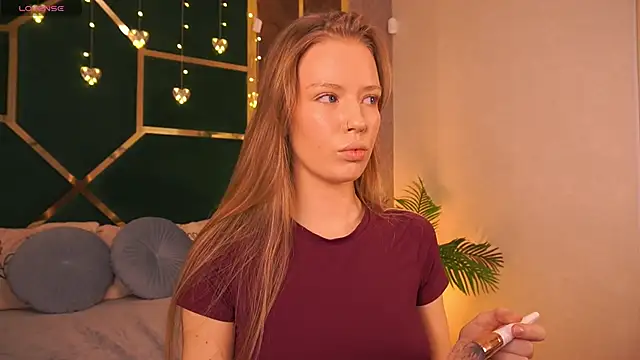 MollyyMayy online show from March 14, 2026, 3:50 pm