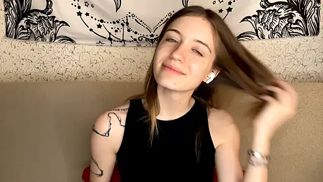 Snapshot of Shining_Robi chatting on December 17, 2025, 12:44 pm Shining Robi online show from December 17, 2025, 12:44 pm