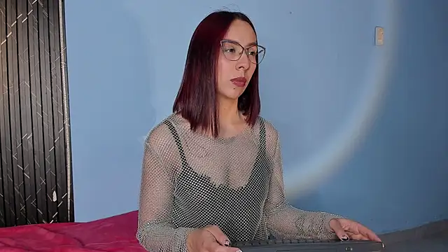 Moolly Evanz online show from April 29, 2026, 2:32 pm