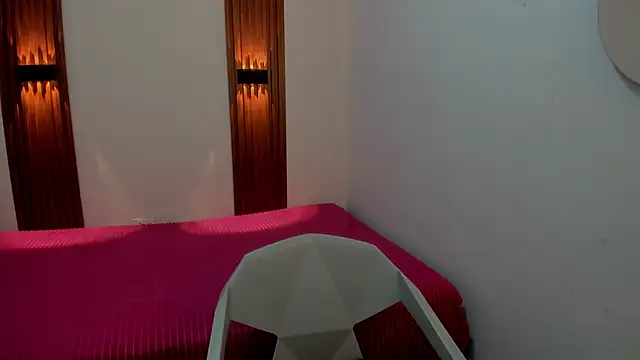 VivianOwen9 online show from January 18, 2026, 12:42 pm