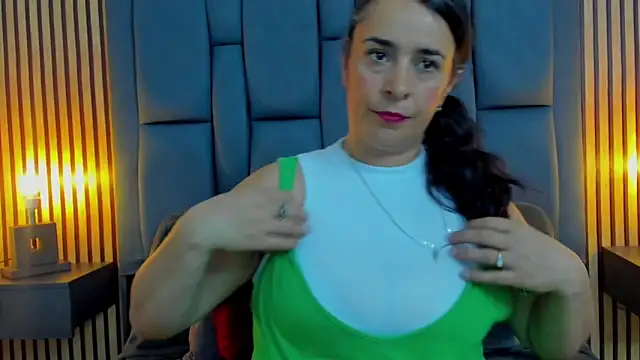 Angelic serenity online show from February 5, 2026, 7:07 pm