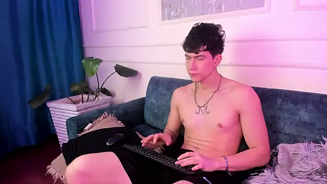 Criss Adams online show from March 18, 2026, 2:26 am