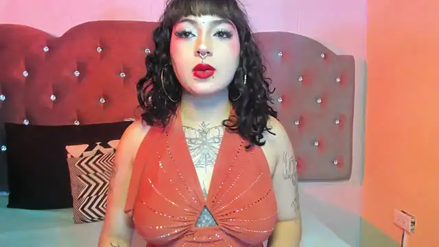 scarlett venom  online show from April 25, 2026, 8:39 pm