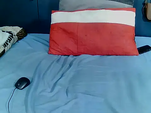 Snapshot of MilkyBoobs7 chatting on December 14, 2025, 8:13 pm MilkyBoobs7 online show from December 14, 2025, 8:13 pm